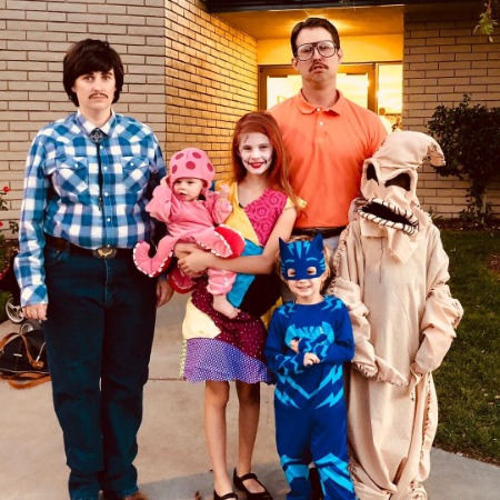 Kirsten Heder and her husband Jon Heder with their kids.